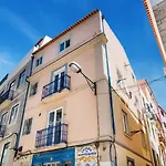 Sao Jose 2br @ Center Apartment