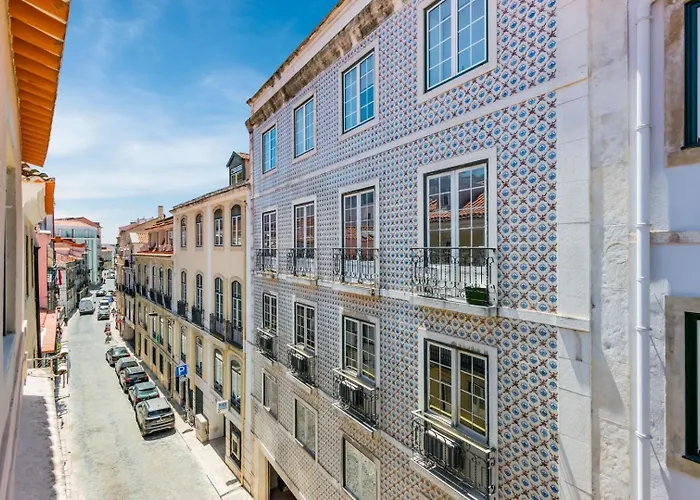Sao Jose 2br @ Center Apartment *